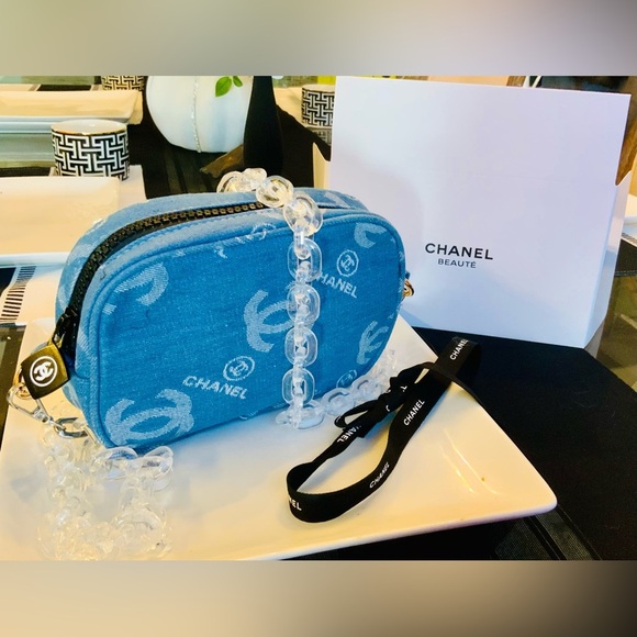 Chanel Denim Cosmetic Clutch All inclusive wrapping paper w/ribbon - Picture 5 of 6